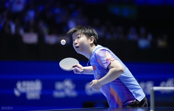 孙颖莎澳门世界杯首战大胜，对手称球“超级霹