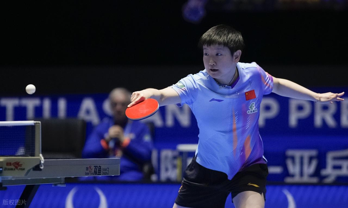 孙颖莎澳门世界杯首战大胜，对手称球“超级霹