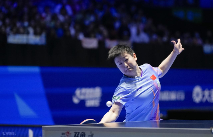 孙颖莎澳门世界杯首战大胜，对手称球“超级霹