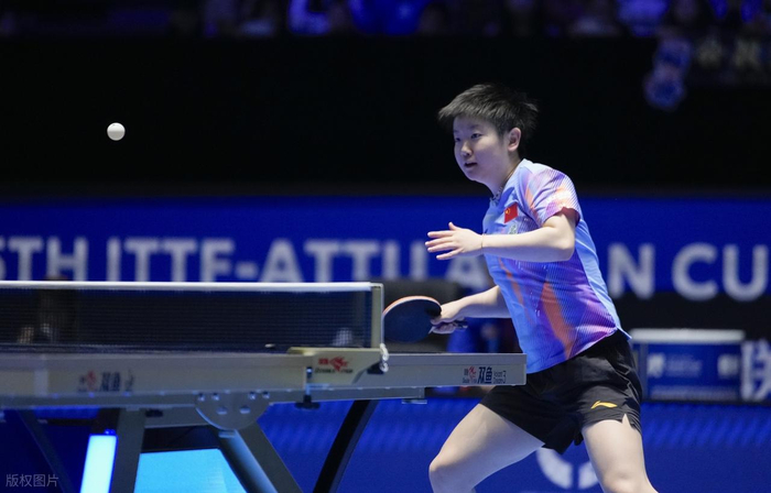 孙颖莎澳门世界杯首战大胜，对手称球“超级霹