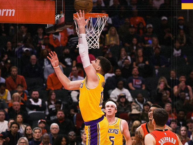 詹姆斯东契奇巅峰对决湖人6连胜火箭惨败