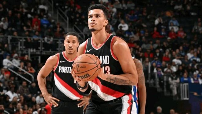 卡马拉100次进攻犯规创历史纪录，开拓者加时惜